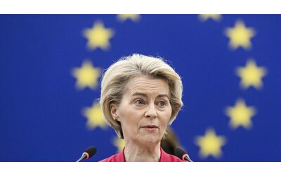 Von der Leyen: “I dazi creano caos e conseguenze terribili. Dollaro in picchiata, crollano le borse asiatiche