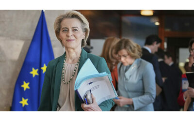 Von der Leyen vuole la guerra a oltranza. Dall’Europa del riarmo solo errori e ipocrisie