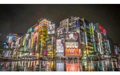 Akihabara al buio: blackout storico nella “città elettrica” di Tokyo