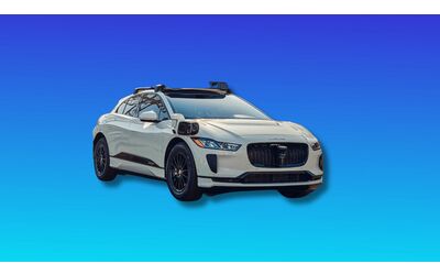 La guida autonoma piace alle assicurazioni: i robotaxi di Waymo non fanno incidenti