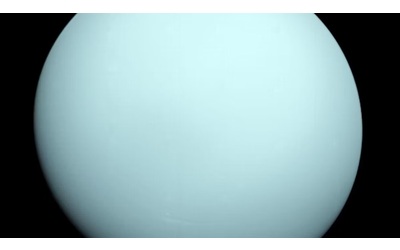 Voyager 2 svela le anomalie di Urano: il ruolo del Sole nel campo magnetico