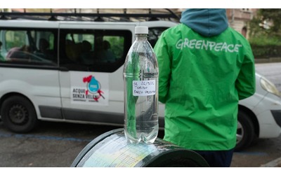 In Italia è allarme PFAS nelle acque potabili: “Contaminato l’80% di quelle analizzate”