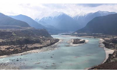 La battaglia delle dighe: a rischio gli ecosistemi himalayani e la vita di milioni di persone