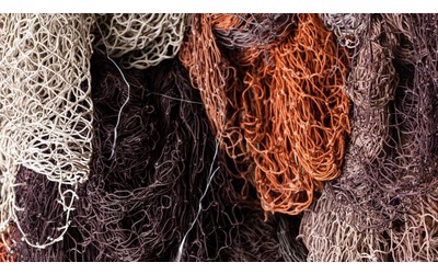 Moda sostenibile: fibre riciclate o rigenerate, qual è la differenza?