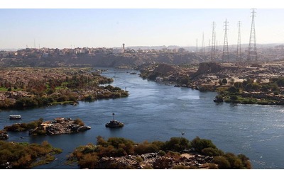 Nel Nilo ormai pi vantaggioso pescare plastica che pesci