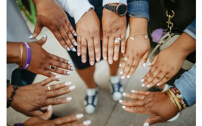 Dai capelli alle unghie: tutto ciò che le donne amano avere sempre in ordine
