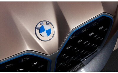 BMW ha annullato il progetto di una sportiva elettrica da 1.300 cavalli