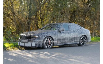 BMW Serie 3, si lavora alla nuova generazione. Foto spia dei test