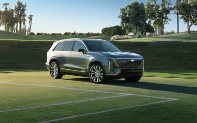Cadillac Vistiq: i dettagli del nuovo SUV elettrico a 7 posti americano