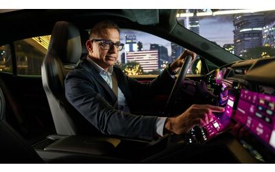 Cayenne Electric Porsche ridefinisce la Driver Experience tra digitale e centralit del guidatore