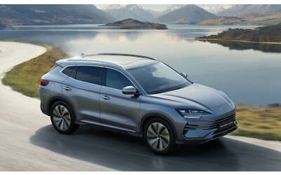 Cina, più auto ibride e meno elettriche per aggirare i dazi