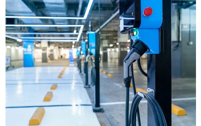 Colonnine per la ricarica l UE vuole rendere pi semplice la loro installazione ecco come