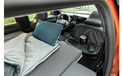 Dacia Bigster, con un kit si trasforma in un mini camper