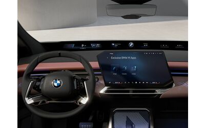 Debuttano sulla iX3 M Sport e M Sport Pro le app BMW M e la community digitale dedicata