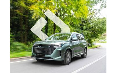 DFSK porta al Salone di Torino l’E5 PLUS PHEV e la Glory 500 Turbo