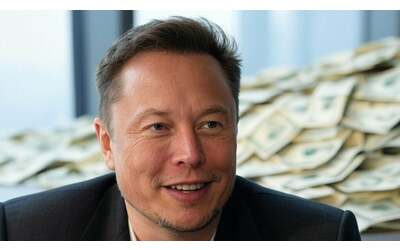 Elon Musk supera i 400 miliardi di patrimonio: è record storico!