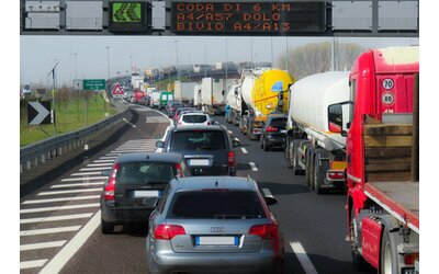 Emissioni CO2, slitta l'emendamento su flessibilità per le multe auto
