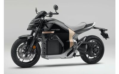 Honda WN7, debutto a EICMA per la moto elettrica: motore, batteria, autonomia e prezzo