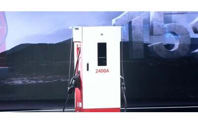 Huawei, ecco il supercharger da 1,5 MW. Ricarica 20 kWh in 1 minuto