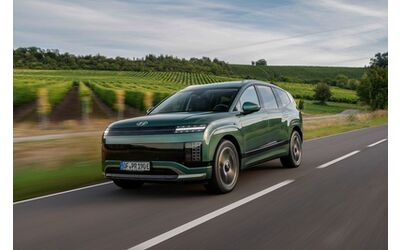 Hyundai protagonista al Salone Auto Torino 2025 con due anteprime