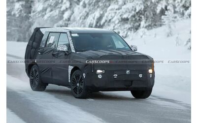 Hyundai Santa Fe 2027 restyling il SUV si rif il look ecco come cambier Foto spia