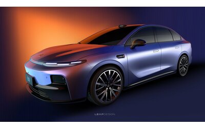 Leapmotor B01, la nuova berlina elettrica è pronta al debutto. Ecco i primi dettagli