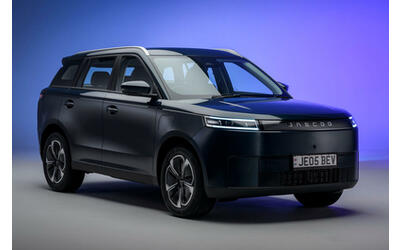 Nuova Jaecoo E5: SUV elettrico da 204 CV, 400 km di autonomia e funzione V2L
