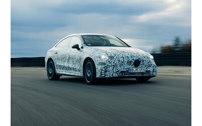 Nuova Mercedes CLA, non solo elettrica: ecco come sarà. Arriva nel 2025