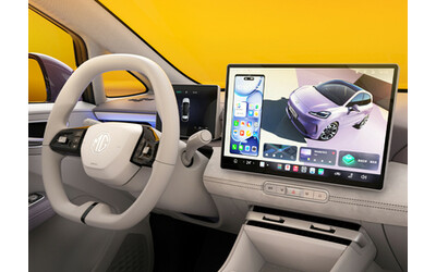 Nuova MG4, svelati gli interni: comfort e tecnologia Oppo