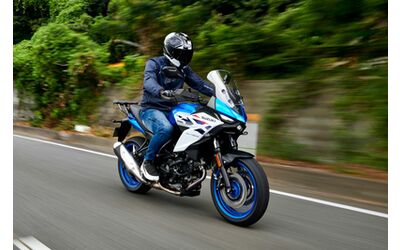 Nuova Suzuki SV-7GX, al debutto ad EICMA la crossover su base SV650