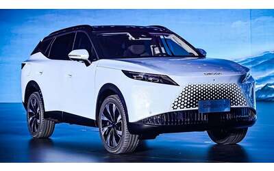 Omoda 7 SHS, in arrivo il nuovo super ibrido con oltre 1.200 km di autonomia