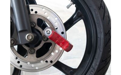 Proteggi la tua moto con questo antifurto in grado di fare davvero la differenza