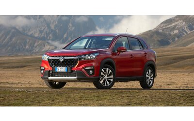 Prova Suzuki S-Cross Hybrid: dove la praticità incontra la sicurezza | Video
