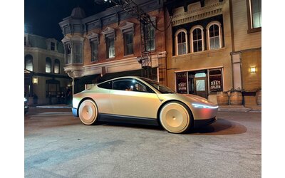 Tesla: la California autorizza l'uso sperimentale dei robotaxi