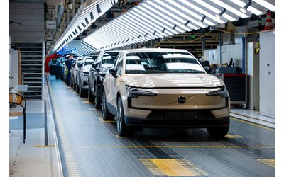 Volvo EX30, via alla produzione in Europa. Made in UE per evitare i dazi