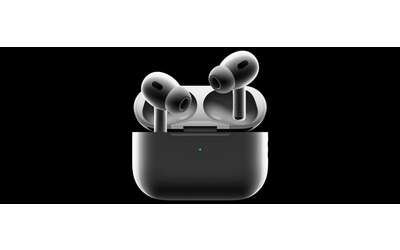 Apple AirPods Pro 2 in crollo per Natale il regalo tech che cercavi