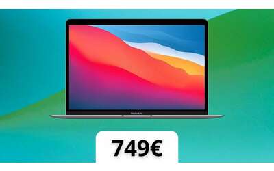 Apple MacBook Air 13″, prezzo in picchiata: tuo a meno di 750€