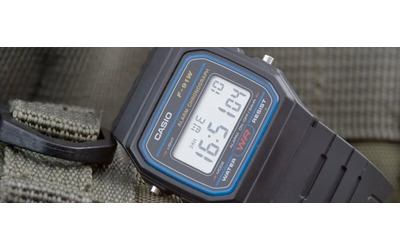 Casio il MITICO modello F91W crolla a 18 per Natale pochi pezzi