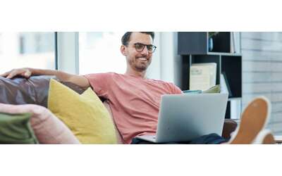 Con IONOS hai un sito web bello, moderno e veloce da creare con AI