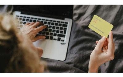 Conto Credem Link a canone zero Buono Amazon da 200 in regalo per i nuovi clienti