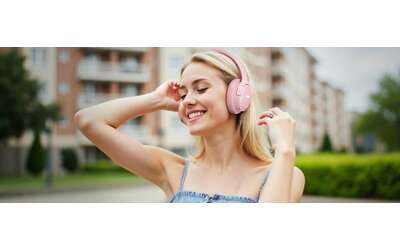 Cuffie Bluetooth Over ear da 65 ore e con 6 modalit EQ tue a soli 23
