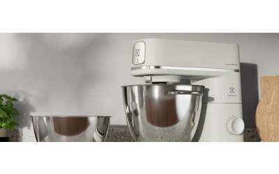 Da 450 a 170 CROLLO di prezzo per la planetaria Electrolux super accessoriata