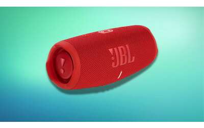 Il JBL Charge 5 è tuo con il 45% di sconto: audio potente e vibrante