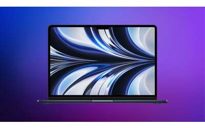 Il MacBook Air M2 è in offerta su Amazon ad un prezzo imbattibile (anche a rate)