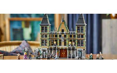 Il nuovo set LEGO Harry Potter Villa Malfoy è già in offerta su Amazon