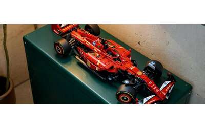 Il set LEGO F1 Ferrari SF-24 in scala 1:8 in sconto al MINIMO STORICO (-20%)