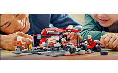 In offerta su Amazon il set LEGO Ferrari F1 Pit Stop: risparmi il 19%