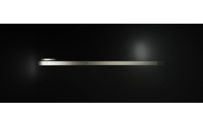 iPhone 17 Air VS iPhone 16e: che differenza c’è in termini di spessore?
