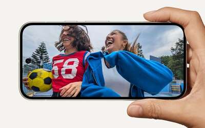 La giornata del Black Friday parte col BOTTO: -11% per Google Pixel 9