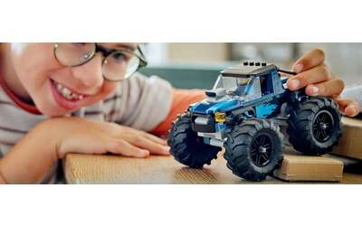 LEGO City Monster Truck Blu: offerta Amazon per un regalo imperdibile